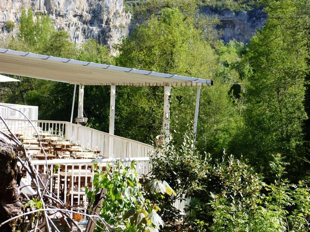 Hotel Restaurant Des Grottes Du Pech Merle Cabrerets Eksteriør billede