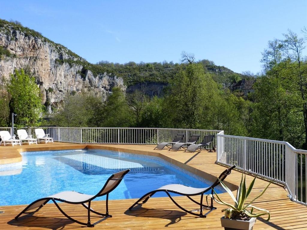 Hotel Restaurant Des Grottes Du Pech Merle Cabrerets Eksteriør billede